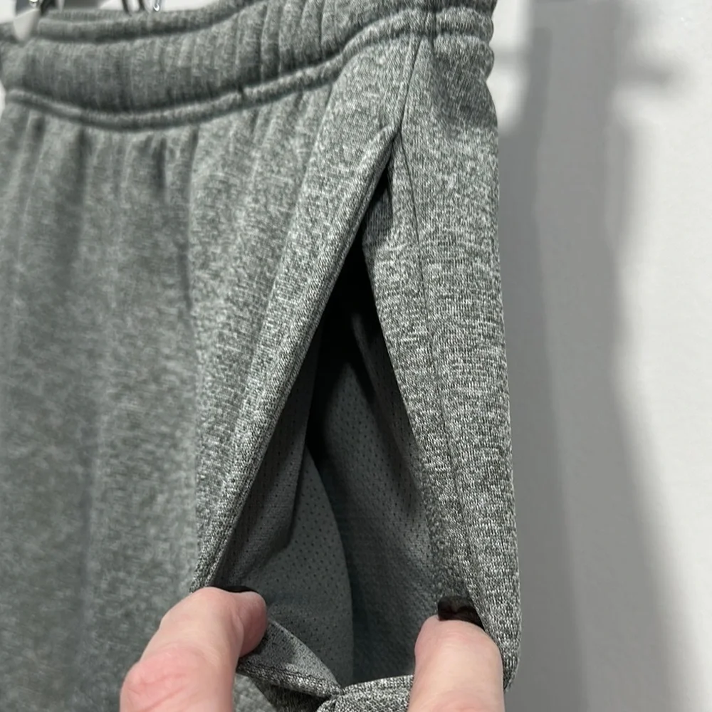 Nike Therma-Fit Gray Sweatpants - Size XL